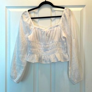 Wild Fable Fable frilly white long sleeve peplum top M
